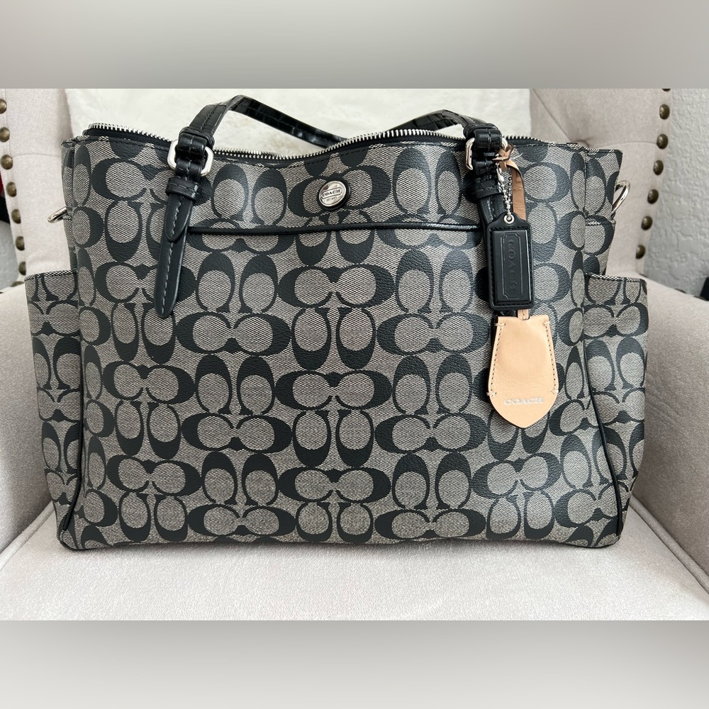 PRE-OWNED Coach Diaper Bag Tote Grey/Black Large - Picture 1 of 13